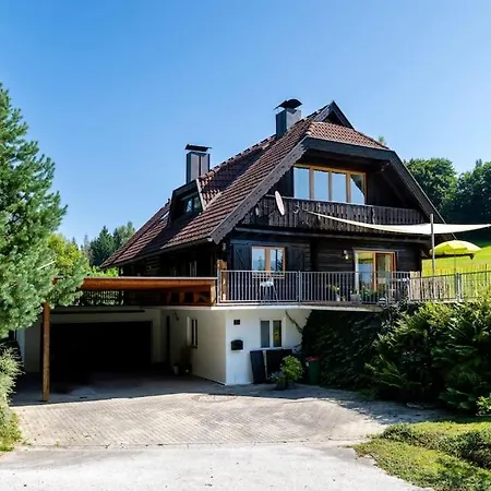 Silent Peak Lodge, Holzhaus In Traumlage, 180qm *