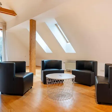 Silent Peak Lodge, Holzhaus In Traumlage, 180qm Holiday home Kottmannsdorf