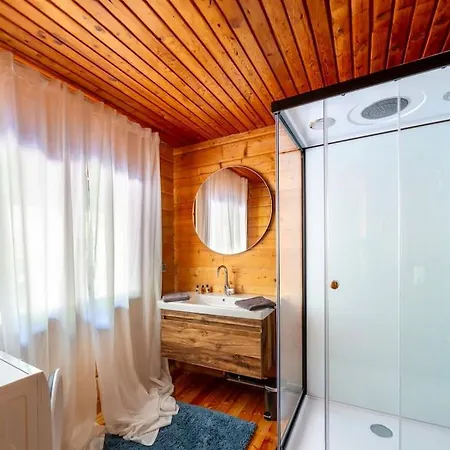 Silent Peak Lodge, Holzhaus In Traumlage, 180qm Kottmannsdorf